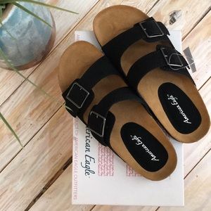 AMERICAN EAGLE sandals